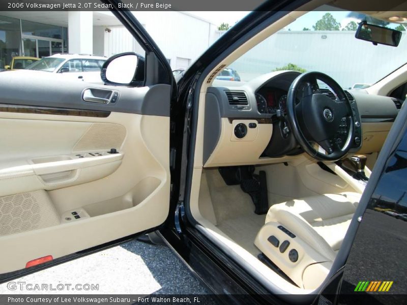 Black / Pure Beige 2006 Volkswagen Jetta 2.0T Sedan