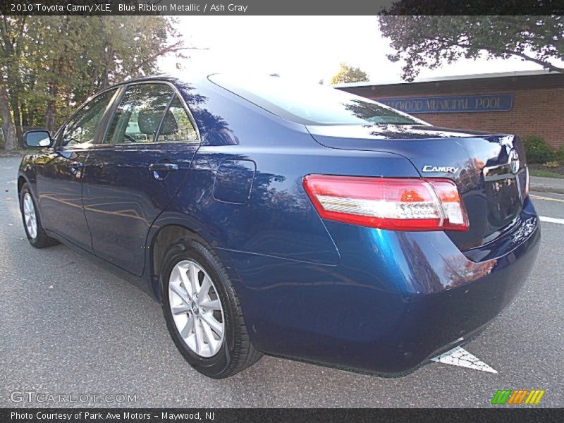 Blue Ribbon Metallic / Ash Gray 2010 Toyota Camry XLE