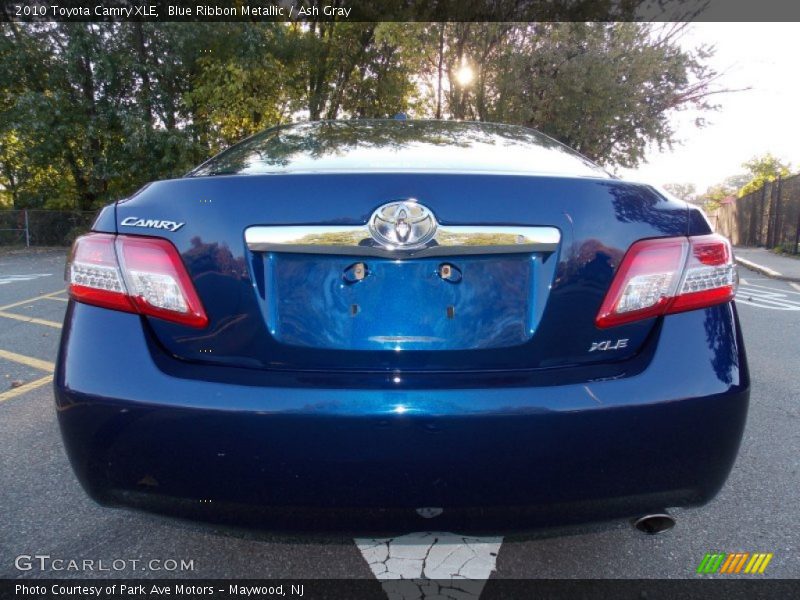 Blue Ribbon Metallic / Ash Gray 2010 Toyota Camry XLE