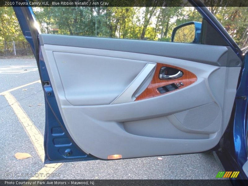 Blue Ribbon Metallic / Ash Gray 2010 Toyota Camry XLE
