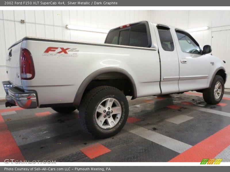 Silver Metallic / Dark Graphite 2002 Ford F150 XLT SuperCab 4x4