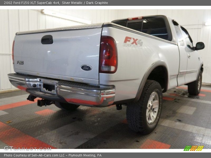 Silver Metallic / Dark Graphite 2002 Ford F150 XLT SuperCab 4x4