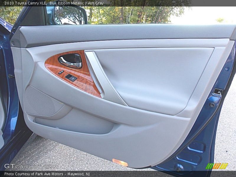 Blue Ribbon Metallic / Ash Gray 2010 Toyota Camry XLE