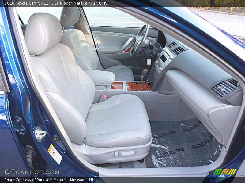 Blue Ribbon Metallic / Ash Gray 2010 Toyota Camry XLE