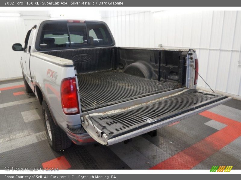 Silver Metallic / Dark Graphite 2002 Ford F150 XLT SuperCab 4x4