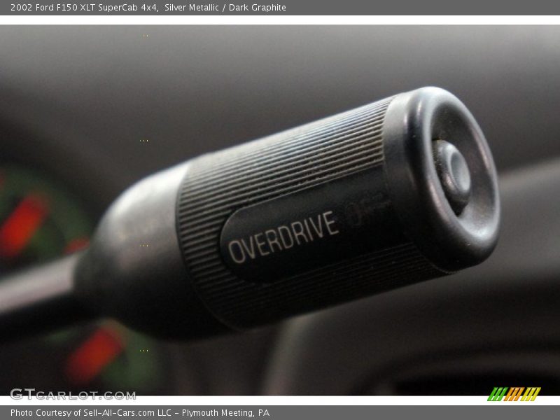 Silver Metallic / Dark Graphite 2002 Ford F150 XLT SuperCab 4x4