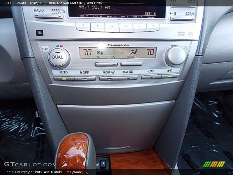 Blue Ribbon Metallic / Ash Gray 2010 Toyota Camry XLE