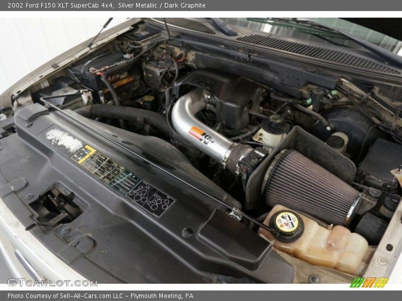 Silver Metallic / Dark Graphite 2002 Ford F150 XLT SuperCab 4x4