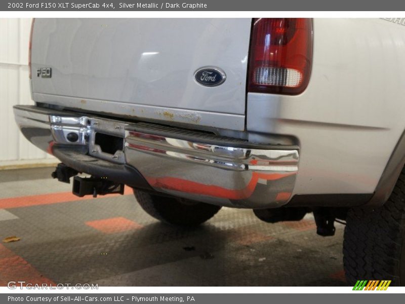 Silver Metallic / Dark Graphite 2002 Ford F150 XLT SuperCab 4x4