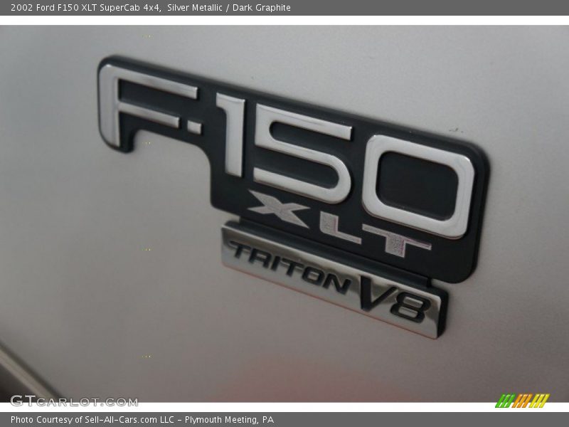 Silver Metallic / Dark Graphite 2002 Ford F150 XLT SuperCab 4x4