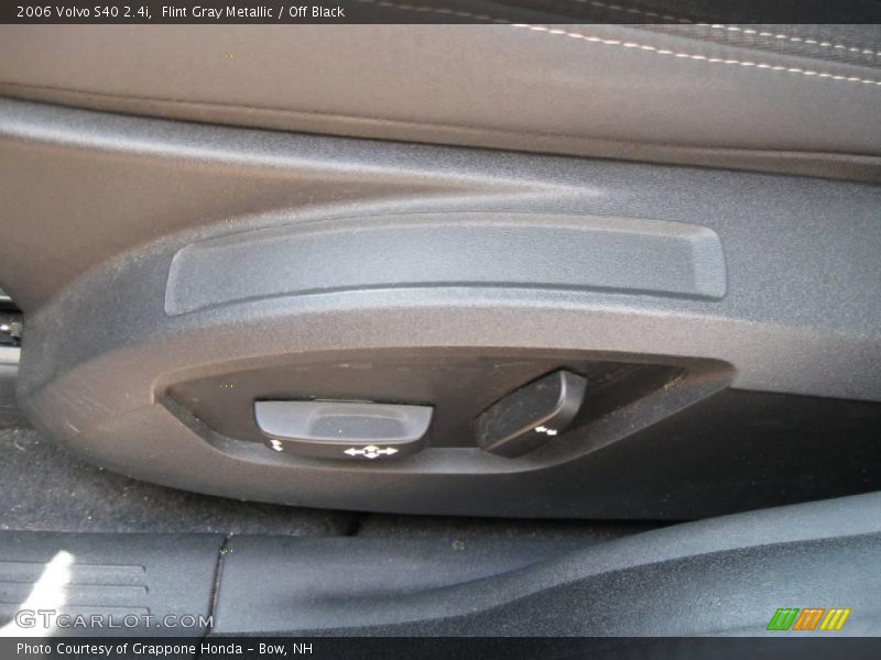 Flint Gray Metallic / Off Black 2006 Volvo S40 2.4i