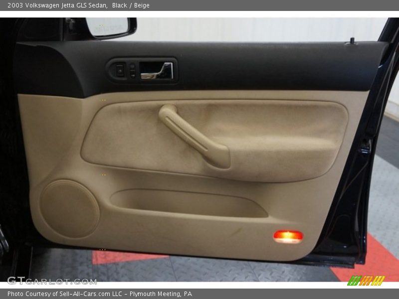 Black / Beige 2003 Volkswagen Jetta GLS Sedan