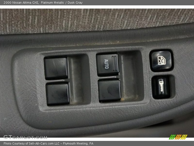 Platinum Metallic / Dusk Gray 2000 Nissan Altima GXE