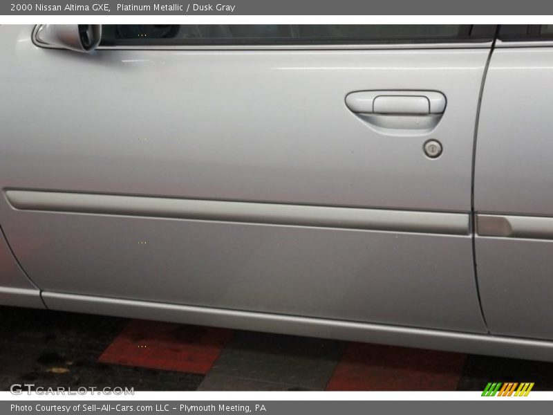 Platinum Metallic / Dusk Gray 2000 Nissan Altima GXE