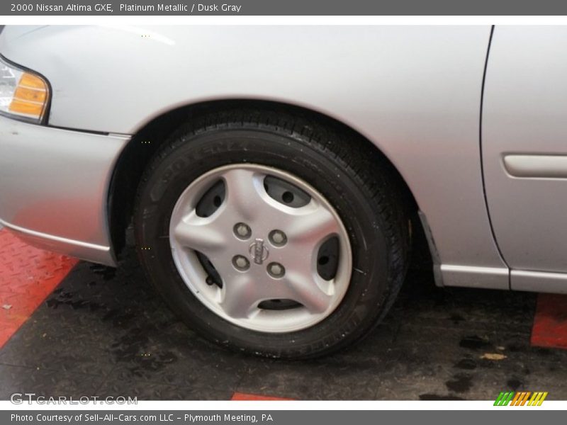 Platinum Metallic / Dusk Gray 2000 Nissan Altima GXE
