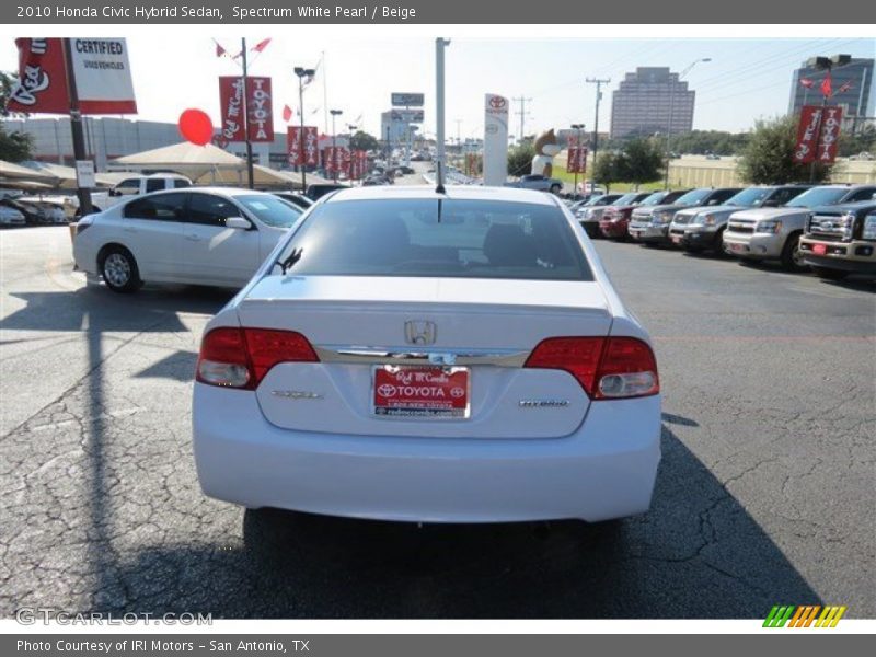 Spectrum White Pearl / Beige 2010 Honda Civic Hybrid Sedan