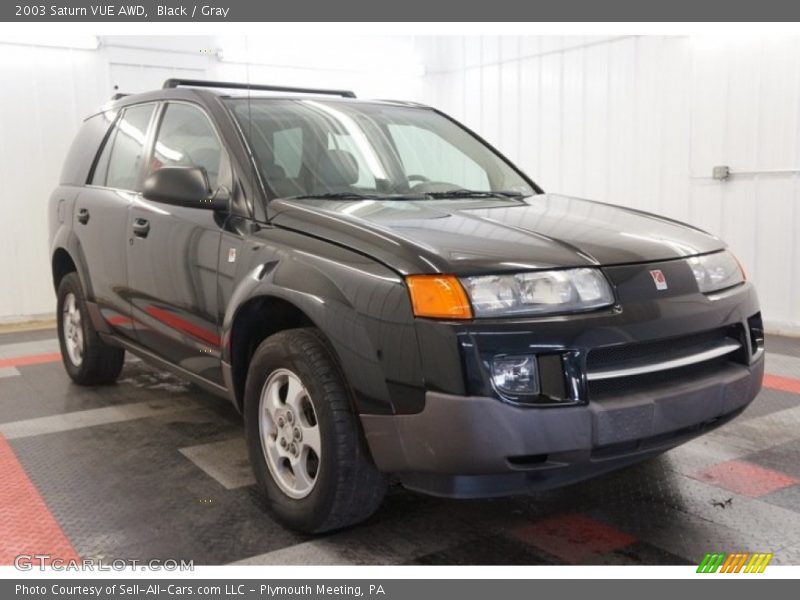 Black / Gray 2003 Saturn VUE AWD