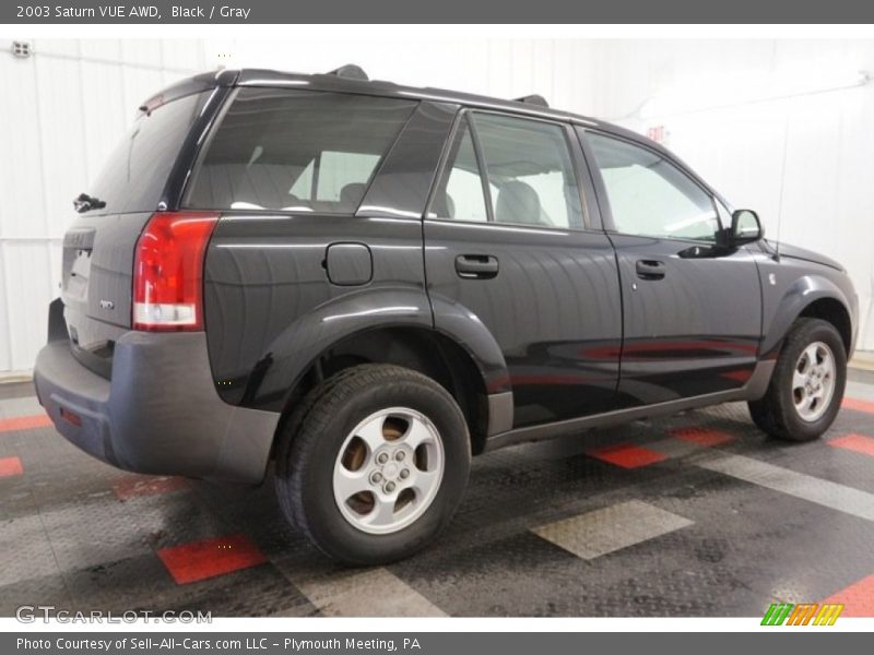 Black / Gray 2003 Saturn VUE AWD