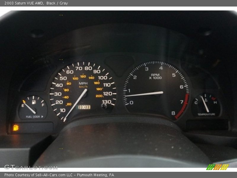 Black / Gray 2003 Saturn VUE AWD