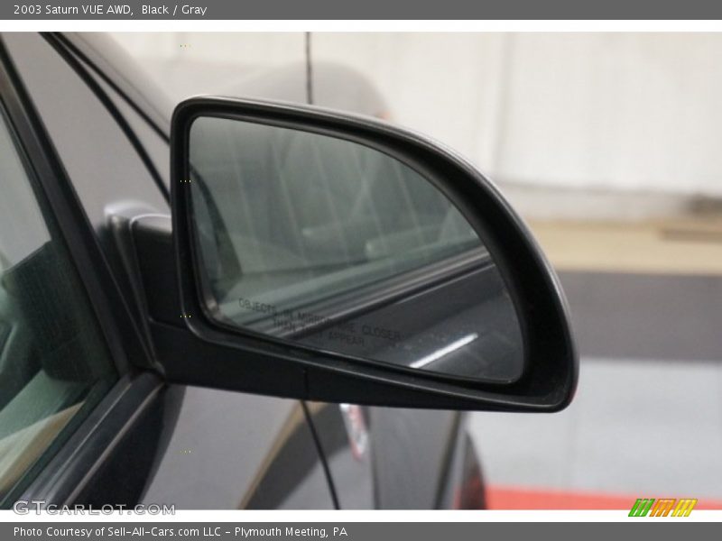 Black / Gray 2003 Saturn VUE AWD