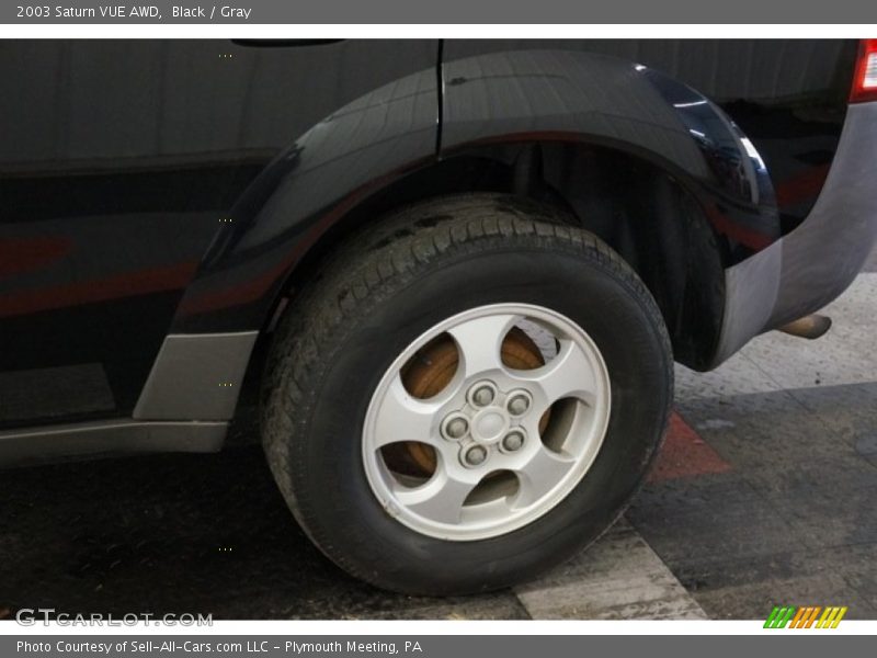 Black / Gray 2003 Saturn VUE AWD