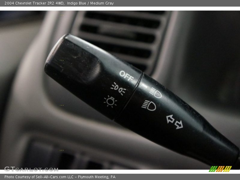 Indigo Blue / Medium Gray 2004 Chevrolet Tracker ZR2 4WD
