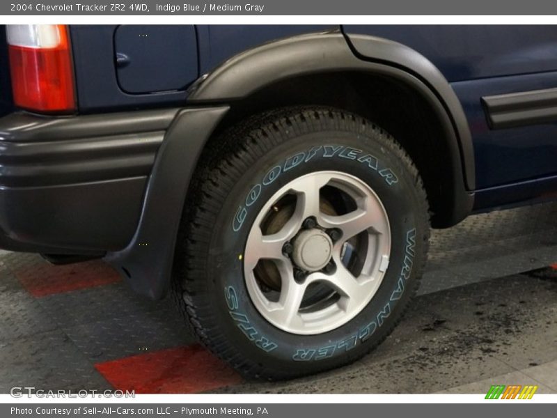 Indigo Blue / Medium Gray 2004 Chevrolet Tracker ZR2 4WD