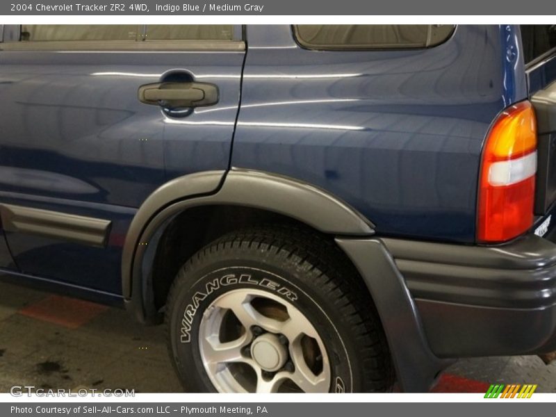 Indigo Blue / Medium Gray 2004 Chevrolet Tracker ZR2 4WD