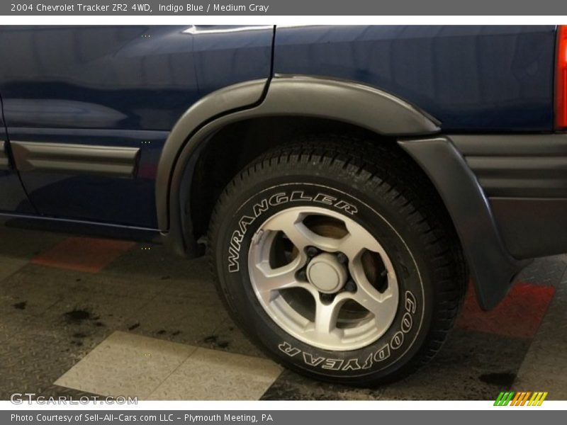 Indigo Blue / Medium Gray 2004 Chevrolet Tracker ZR2 4WD