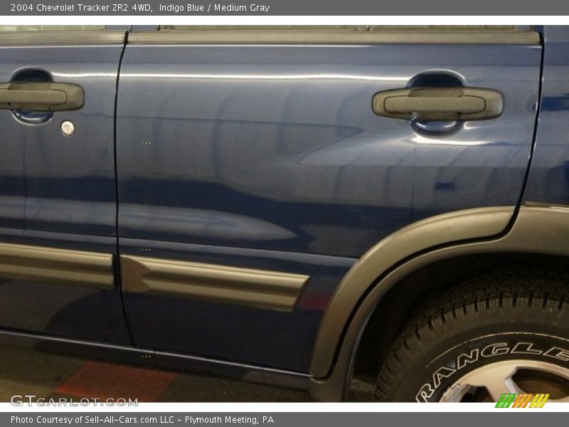 Indigo Blue / Medium Gray 2004 Chevrolet Tracker ZR2 4WD
