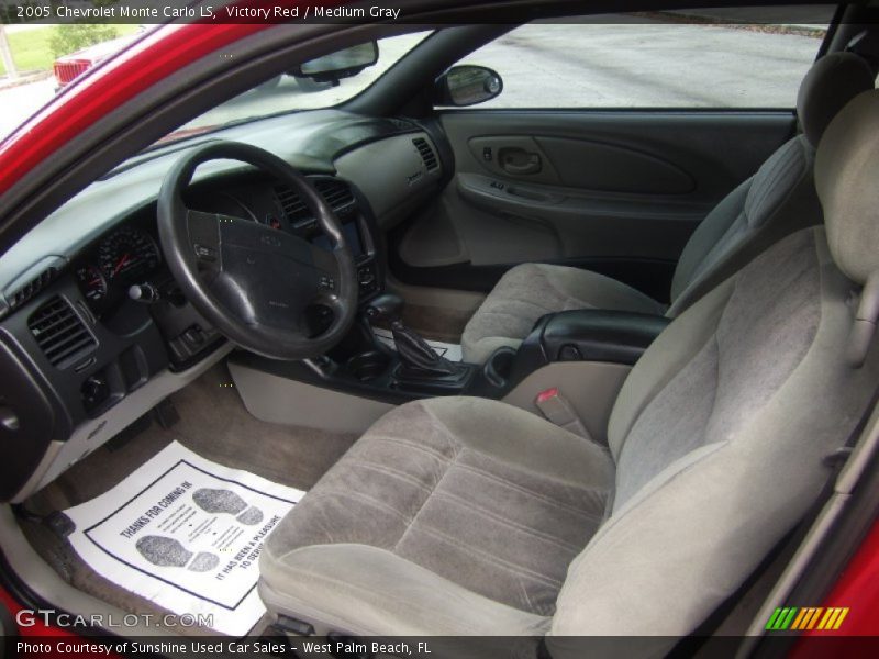 Victory Red / Medium Gray 2005 Chevrolet Monte Carlo LS