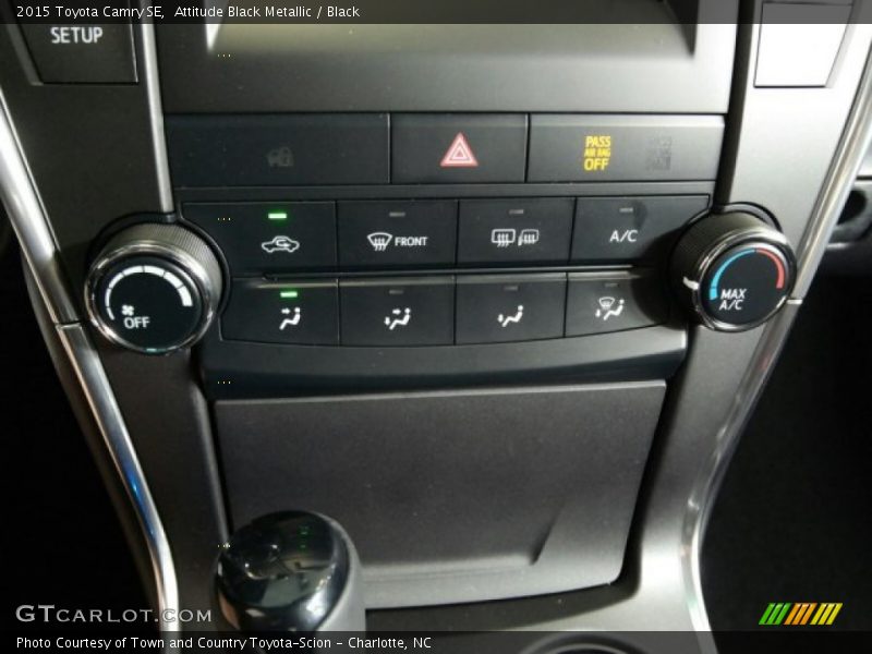 Attitude Black Metallic / Black 2015 Toyota Camry SE