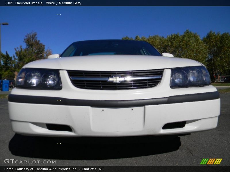 White / Medium Gray 2005 Chevrolet Impala