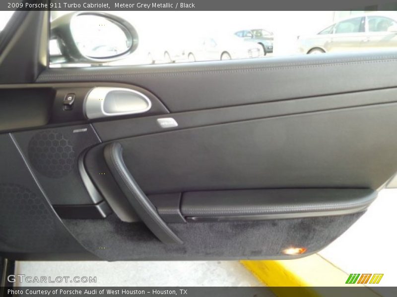 Door Panel of 2009 911 Turbo Cabriolet