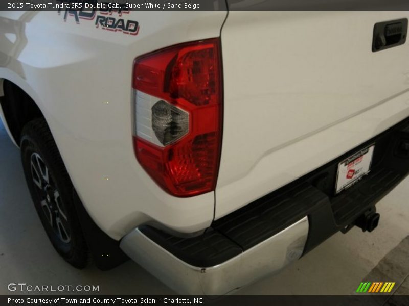 Super White / Sand Beige 2015 Toyota Tundra SR5 Double Cab