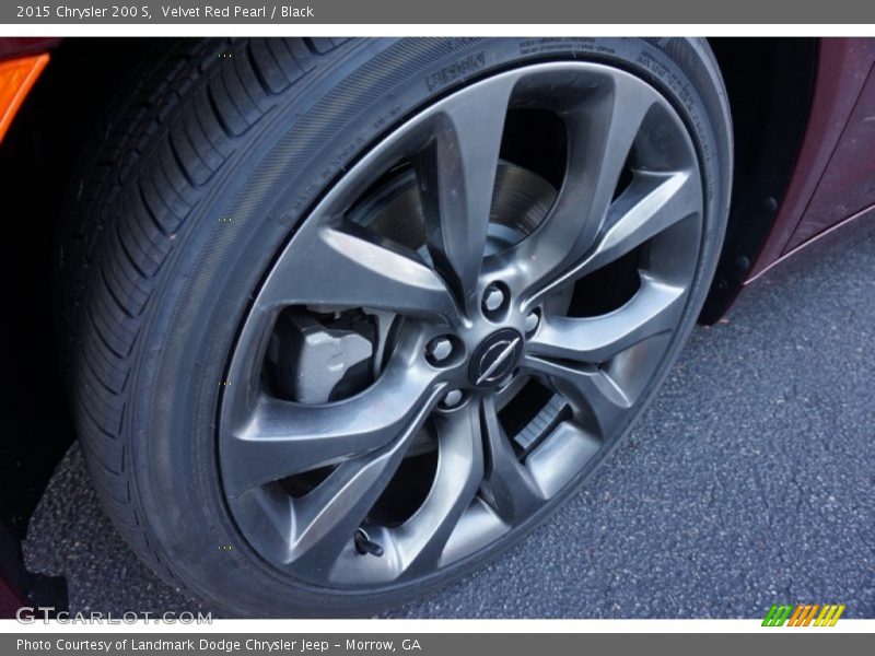 Velvet Red Pearl / Black 2015 Chrysler 200 S