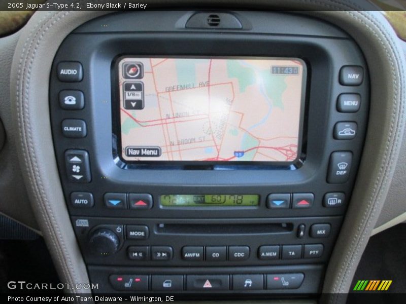 Ebony Black / Barley 2005 Jaguar S-Type 4.2