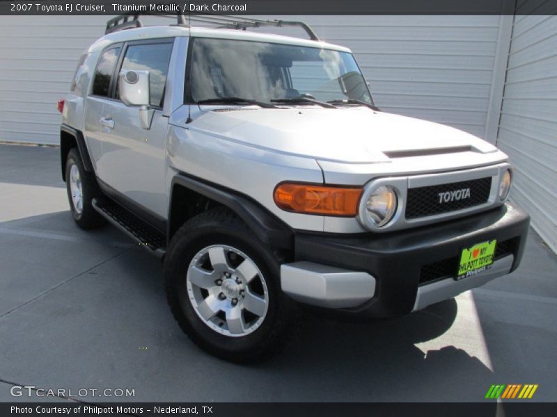 Titanium Metallic / Dark Charcoal 2007 Toyota FJ Cruiser