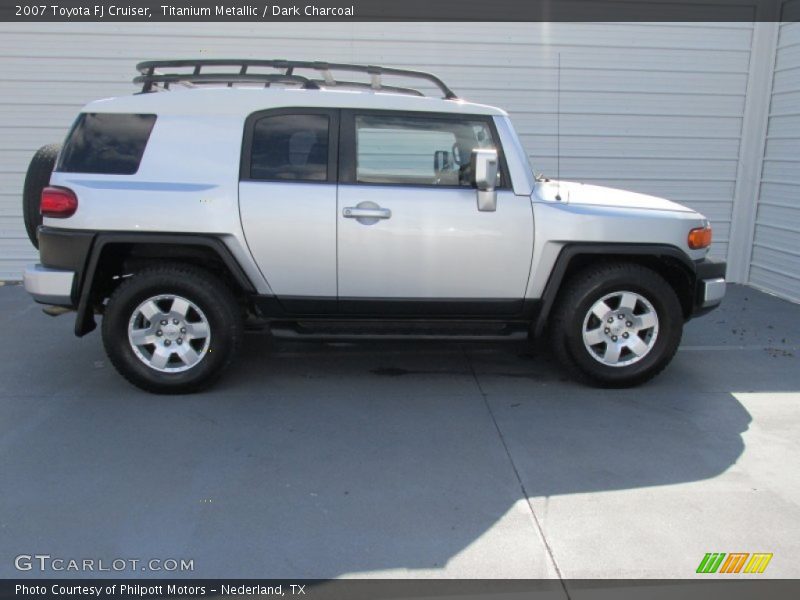 Titanium Metallic / Dark Charcoal 2007 Toyota FJ Cruiser