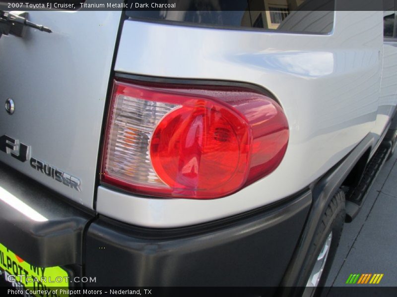 Titanium Metallic / Dark Charcoal 2007 Toyota FJ Cruiser