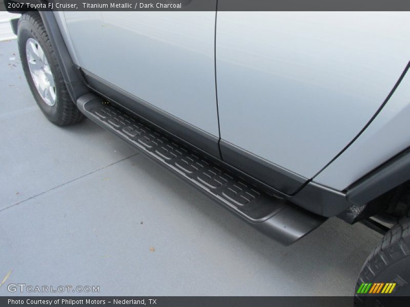 Titanium Metallic / Dark Charcoal 2007 Toyota FJ Cruiser