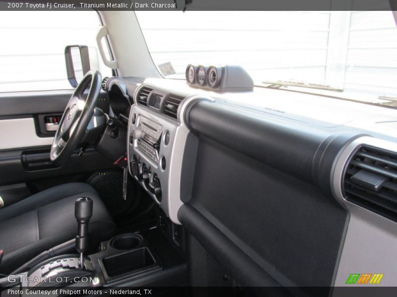Titanium Metallic / Dark Charcoal 2007 Toyota FJ Cruiser