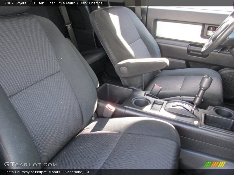 Titanium Metallic / Dark Charcoal 2007 Toyota FJ Cruiser