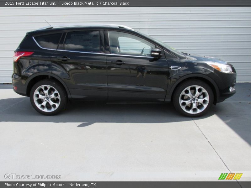 Tuxedo Black Metallic / Charcoal Black 2015 Ford Escape Titanium