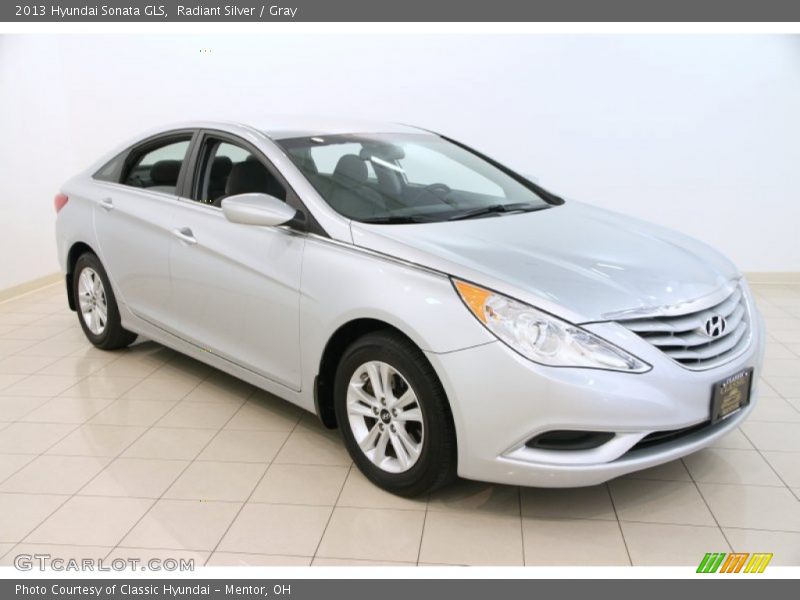 Radiant Silver / Gray 2013 Hyundai Sonata GLS