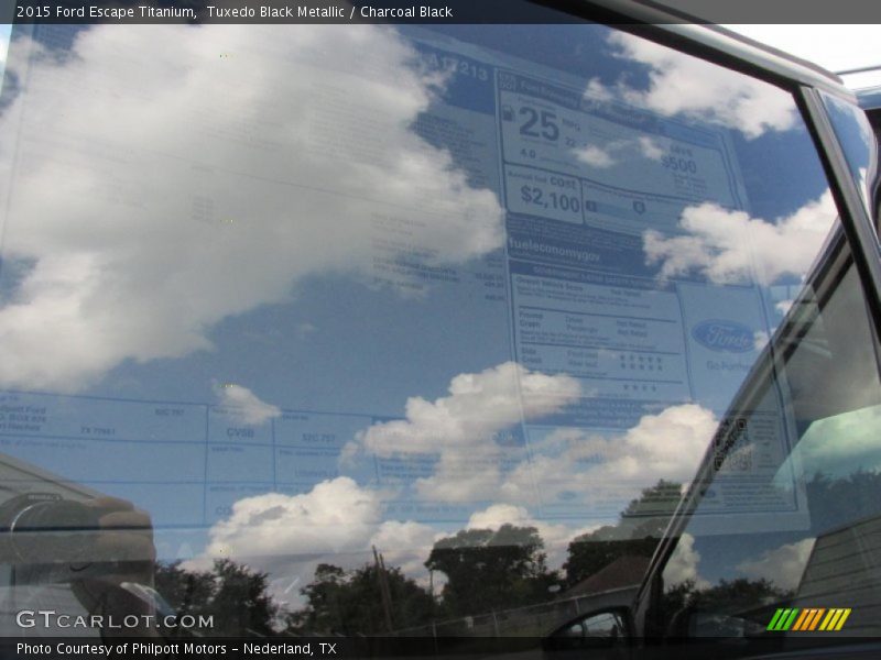 Tuxedo Black Metallic / Charcoal Black 2015 Ford Escape Titanium