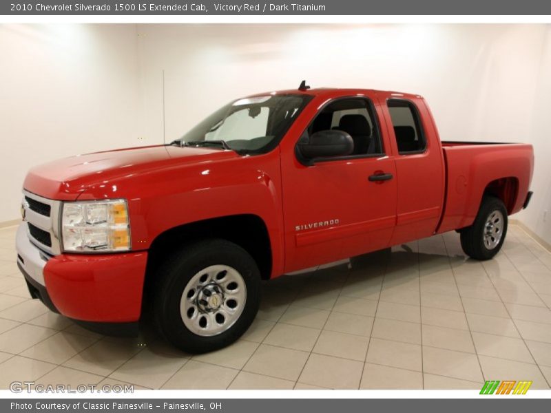 Front 3/4 View of 2010 Silverado 1500 LS Extended Cab