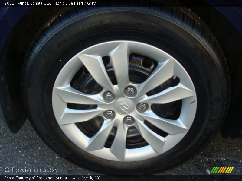 Pacific Blue Pearl / Gray 2011 Hyundai Sonata GLS