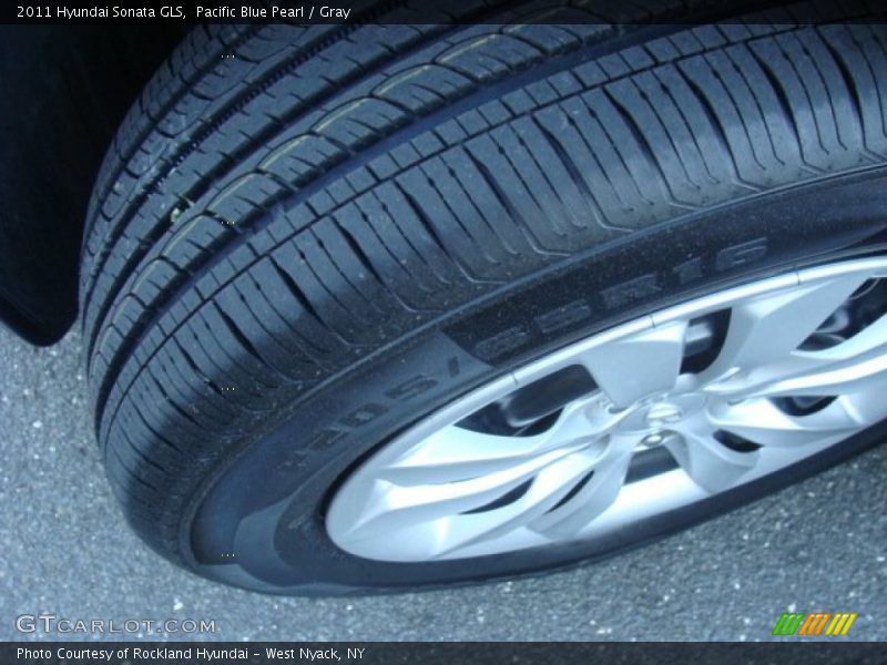 Pacific Blue Pearl / Gray 2011 Hyundai Sonata GLS