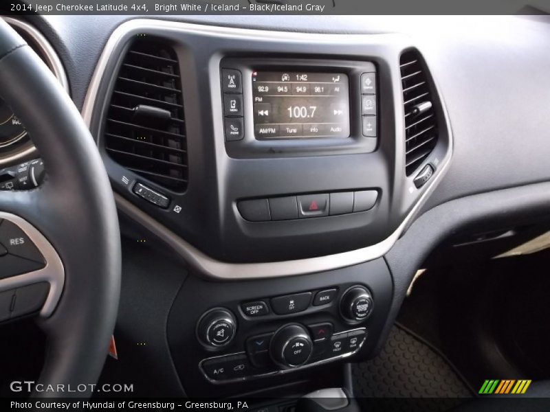 Bright White / Iceland - Black/Iceland Gray 2014 Jeep Cherokee Latitude 4x4